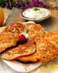 Оладьи с яблоками