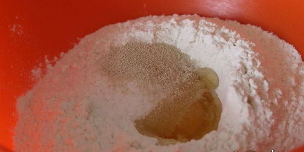 заварные дрожжевые оладьи на молоке