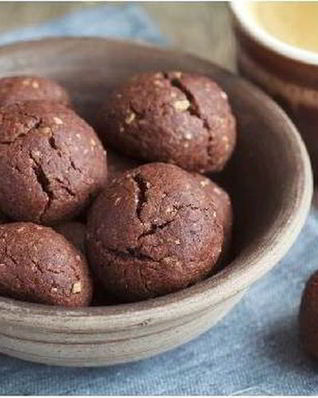 Ароматное миндально-шоколадное печенье