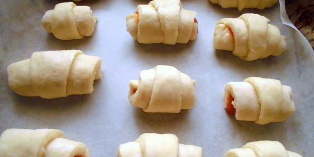 дрожжевые рогалики с маком