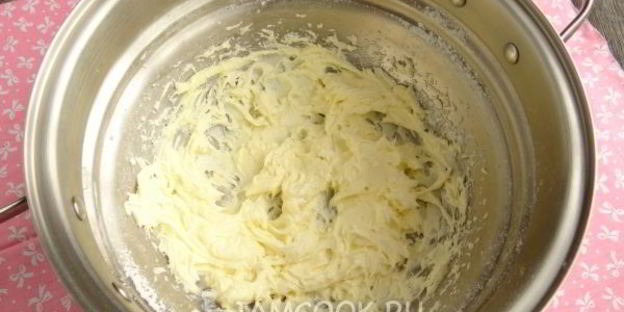 кукурузное печенье с вяленой клюквой