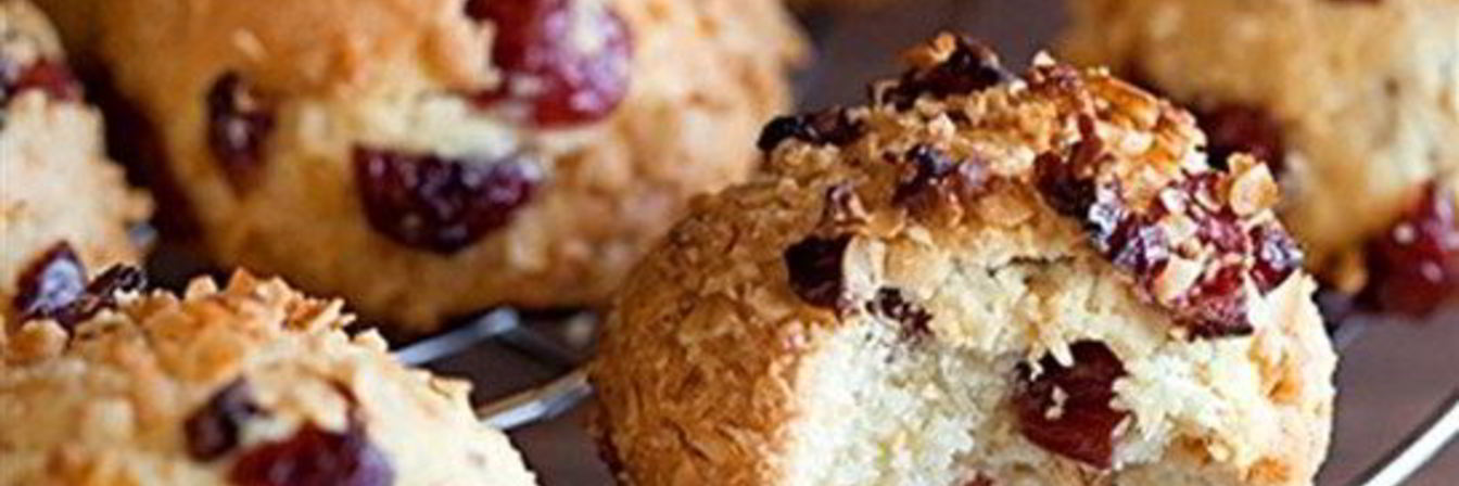 Низкокалорийное овсяное печенье с вишней и цедрой