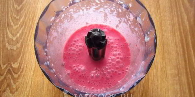 печенье белковое с малиновым соусом