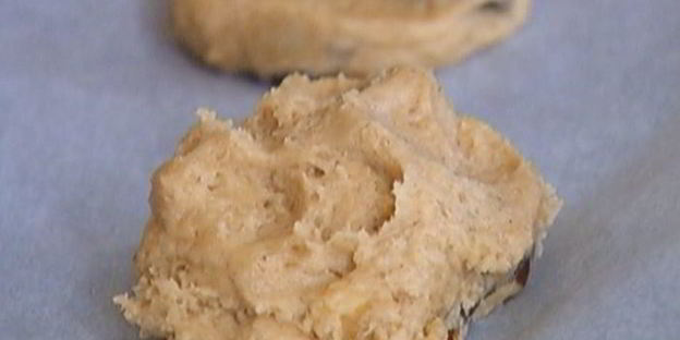 печенье с финиками и орехами