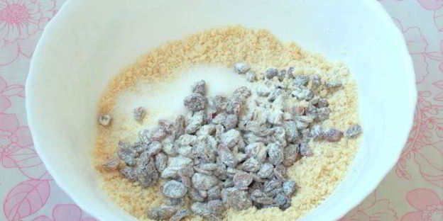 печенье с изюмом и вяленой клюквой