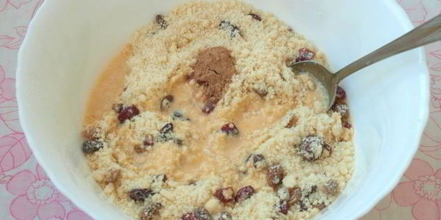 печенье с изюмом и вяленой клюквой