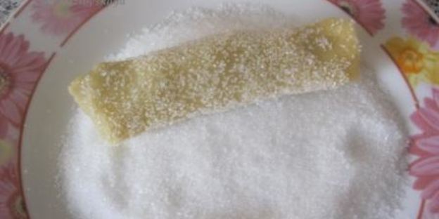 печенье сахарные трубочки