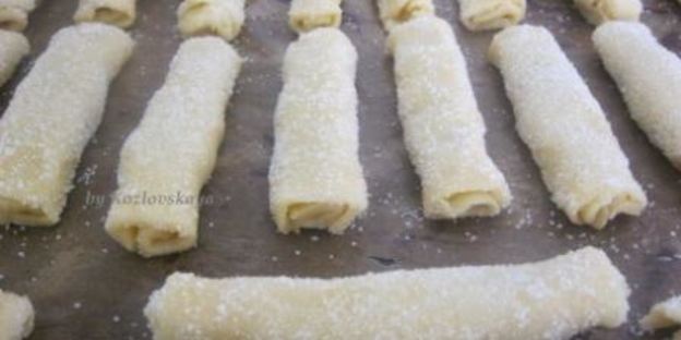 печенье сахарные трубочки