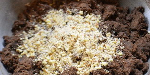 шоколадно-ореховое печенье с сюрпризом