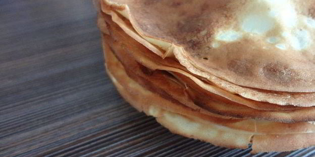 блинчатый пирог с курицей и грибами