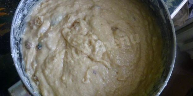 быстрый пирог с изюмом