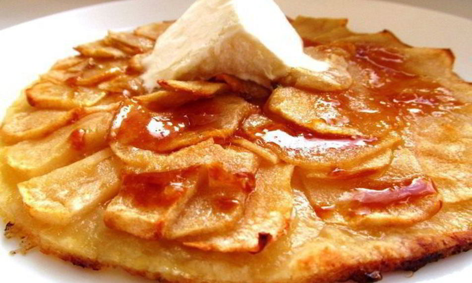 Рецепт карамельного яблочного пирога с карамельным соусом