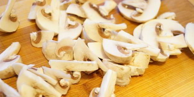 лоранский пирог с курицей и грибами