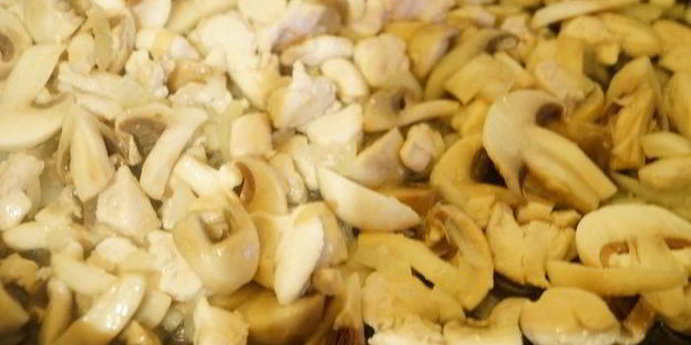 лоранский пирог с курицей и грибами