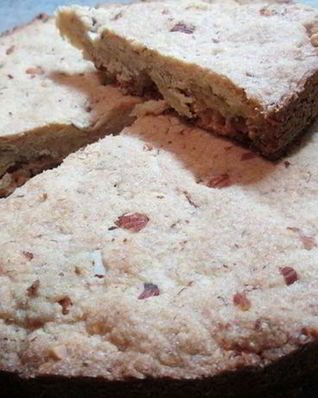 Миндальный пирог Сбрисолона