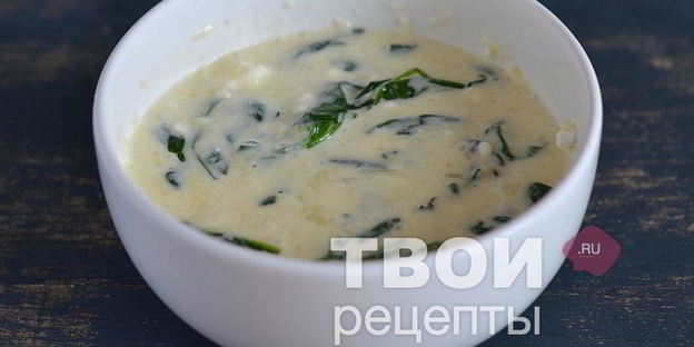 открытый пирог со шпинатом и сыром