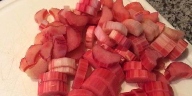 овсяный пирог с ревенем