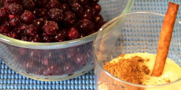 перевернутый клюквенный пирог