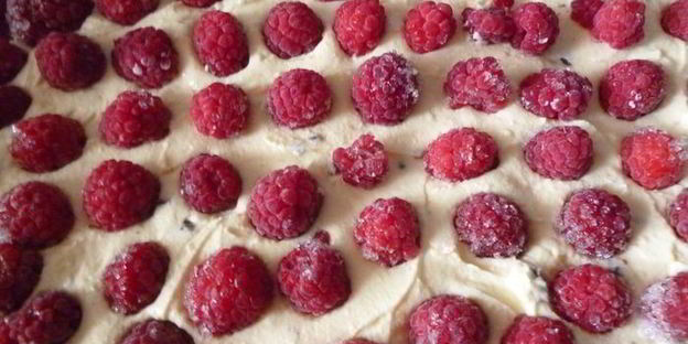 пирог малина в облаках