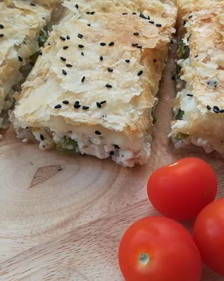 Пирог с адыгейским сыром и стручковой фасолью