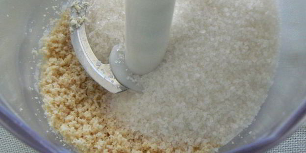 пирог с миндальным кремом