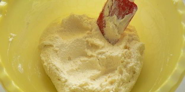 пирог с ревенем и миндалем