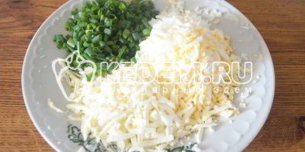 пирог с сыром и яйцами