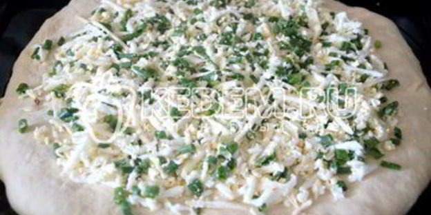 пирог с сыром и яйцами