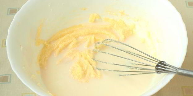 пирог с вишней и клубникой