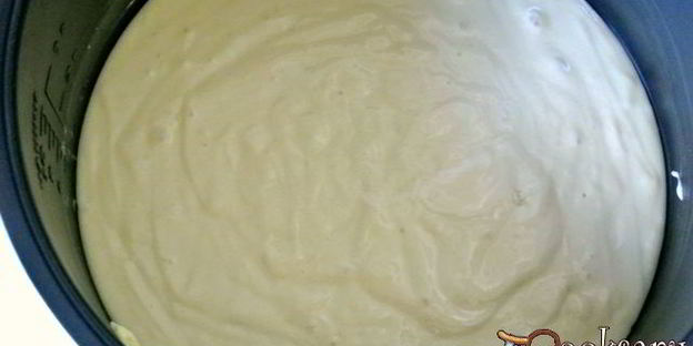 пирог со сливами в мультиварке