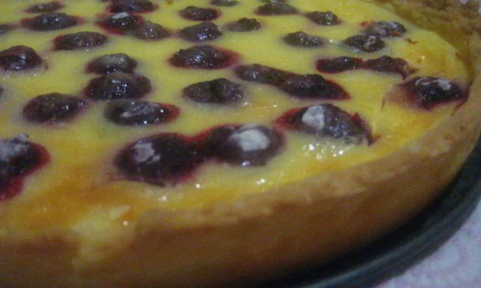 Рецепт пирога вишня в сметане