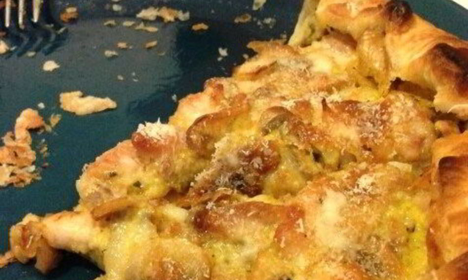 Рецепт слоеного пирога с курицей и грибами