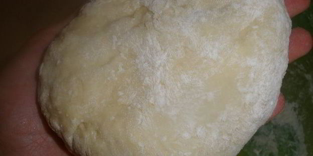 слоеный яблочный пирог