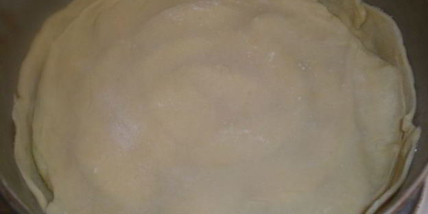 слоеный яблочный пирог