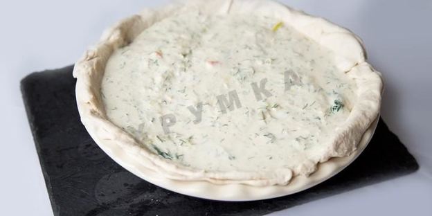 сырный пирог с красной рыбой