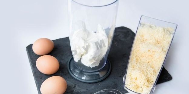 сырный пирог с красной рыбой