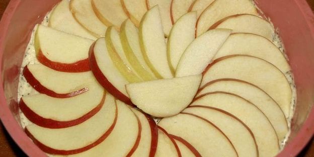 яблочно-маковый пирог