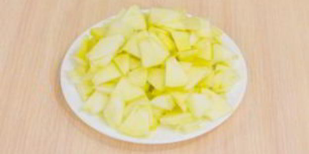 яблочный пирог с кедровыми орешками