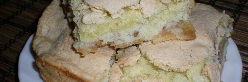 Яблочный пирог с сахарной корочкой