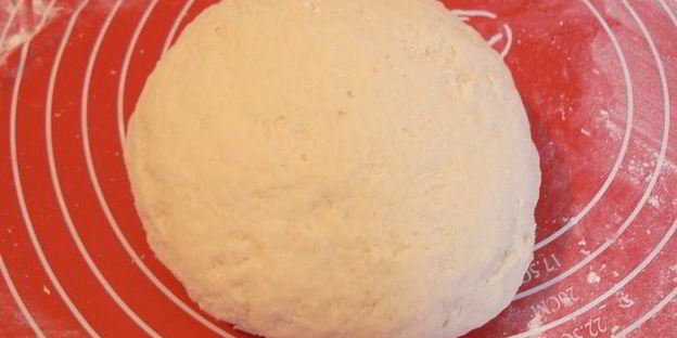 быстрые пирожки с капустой и сердечками