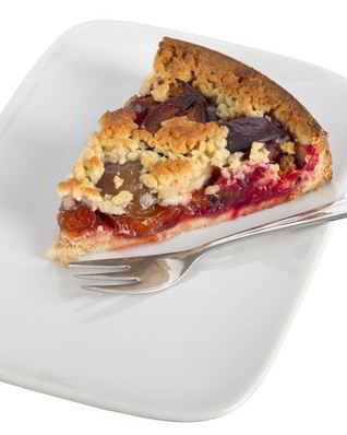 Готовим пирожки со сливами в духовке