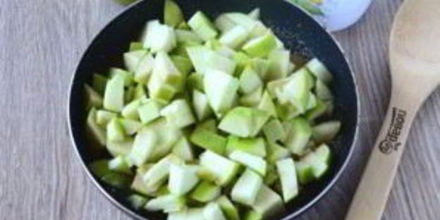 кармашки с яблочными пирожками