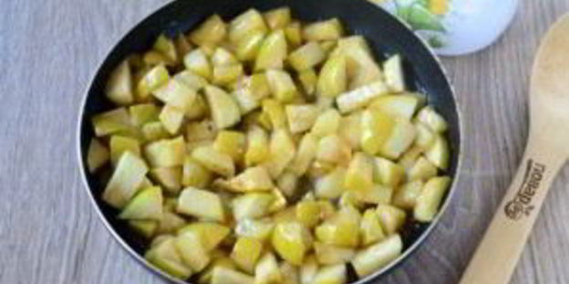 кармашки с яблочными пирожками