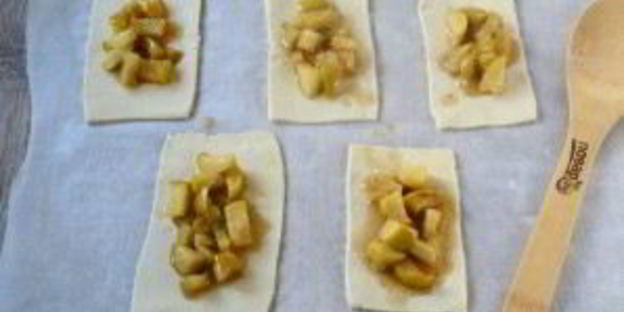 кармашки с яблочными пирожками