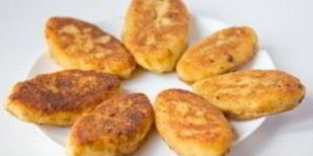 картофельные пирожки с фаршем
