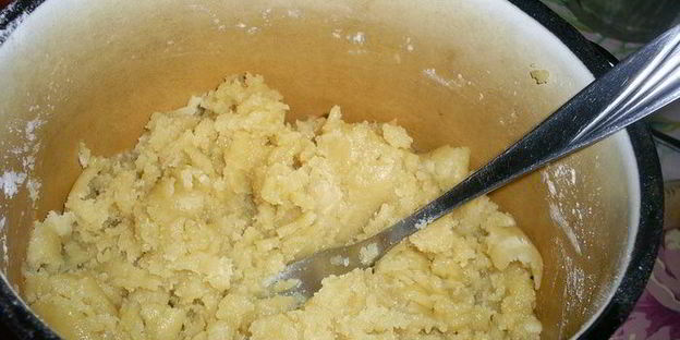 хмельные пирожки с яблочно-смородиновой начинкой