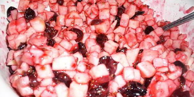 хмельные пирожки с яблочно-смородиновой начинкой