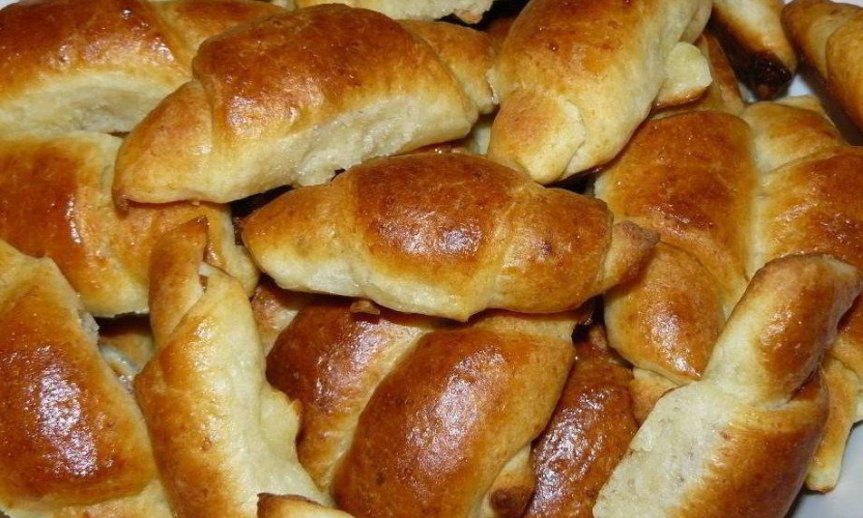 Рецепт нежных пирожков с капустой и яйцом