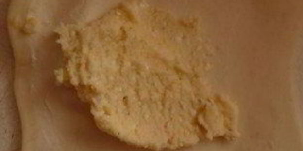 пирожки из слоеного теста на сковороде