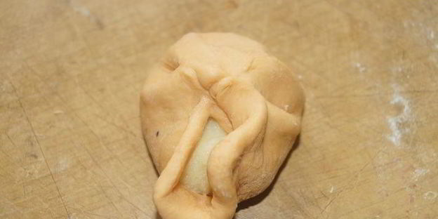 пирожки из томатного теста